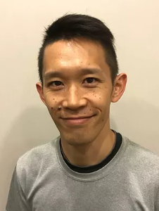 トレーナー 野村朋広